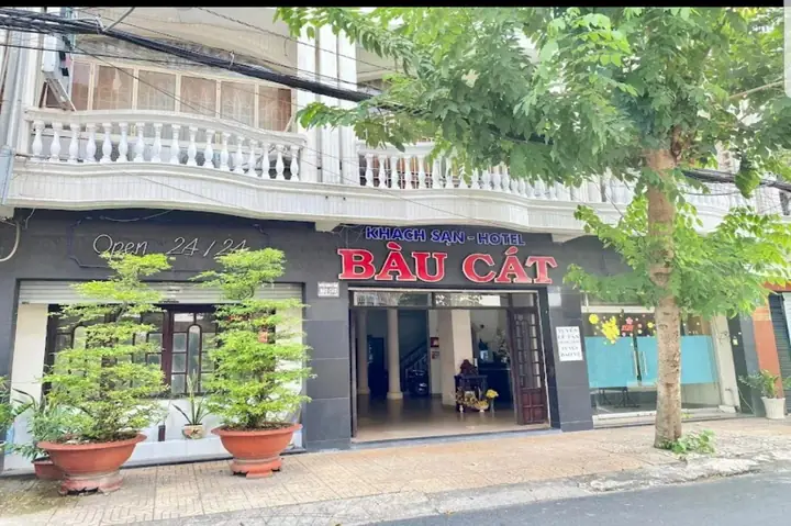 Khám Phá Khách Sạn Bàu Cát – Nơi Nghỉ Dưỡng Lý Tưởng Giữa Thiên Nhiên Hùng Vĩ