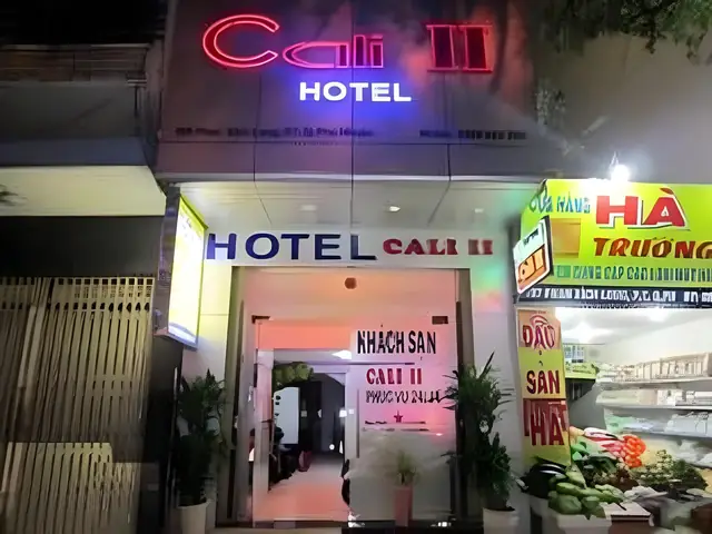 Khám Phá Những Trải Nghiệm Độc Đáo Tại Khách Sạn Cali: Hướng Dẫn Đặt Phòng, Dịch Vụ Và Các Điểm Đến Gần Kề