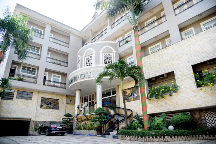 Khách Sạn Hà Trinh – Điểm Dừng Chân Hoàn Hảo Cho Mọi Du Khách