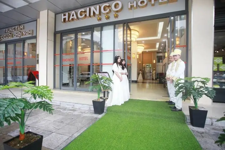 Khách Sạn Hacinco – Điểm Dừng Chân Hoàn Hảo Cho Mọi Du Khách Tại Thành Phố Đầy Sống Động