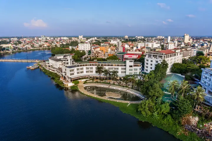 Khám Phá Khách Sạn Hương Giang: Điểm Dừng Chân Lý Tưởng Cho Kỳ Nghỉ Trọn Vẹn