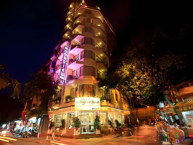 Khách Sạn Moon View – Điểm Dừng Chân Lý Tưởng Cho Những Ai Yêu Thích Đêm Trăng Và Cảnh Đẹp