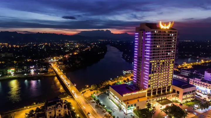 Khách Sạn Mường Thanh Luxury Hà Nam – Trải Nghiệm Sang Trọng Giữa Thiên Nhiên Hạ Long