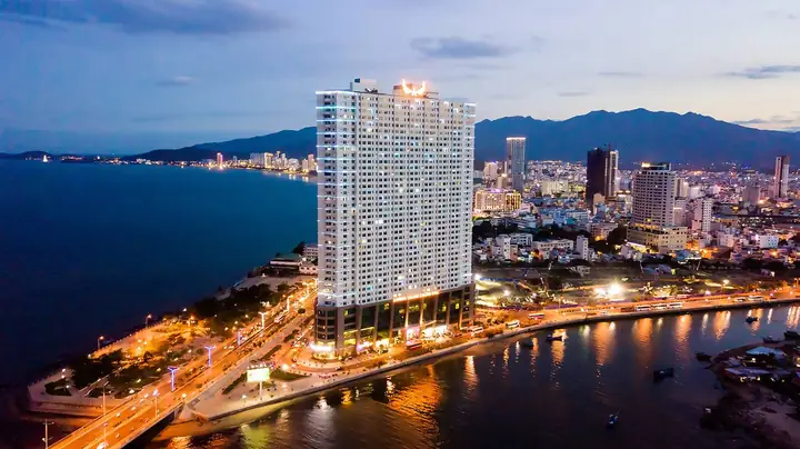 Khách Sạn Mường Thanh Luxury Khánh Hòa: Trải Nghiệm Sang Trọng Và Đẳng Cấp Tại Bờ Biển Xanh