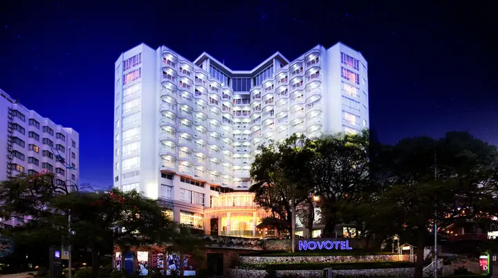 Khách Sạn Novotel Hạ Long – Trải Nghiệm Đẳng Cấp Đâu Tựa Khi Đến Vịnh Hạ Long