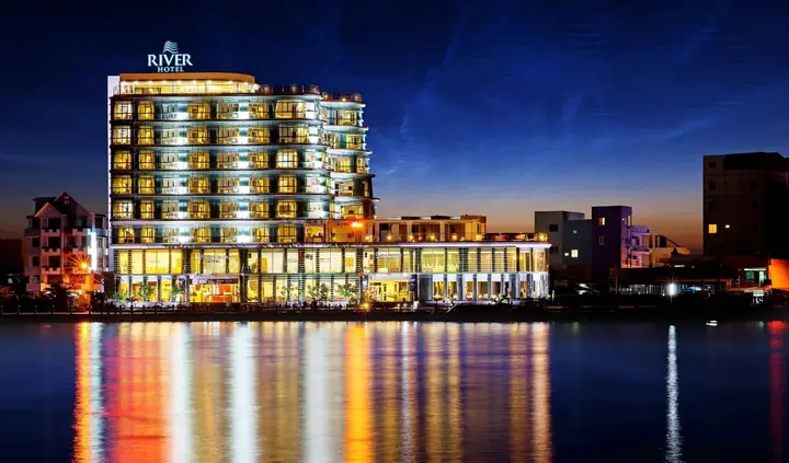 Khách Sạn River Hà Tiên: Trải Nghiệm Đẳng Cấp Giữa Thiên Nhiên Và Văn Hóa Miền Đông Nam Á