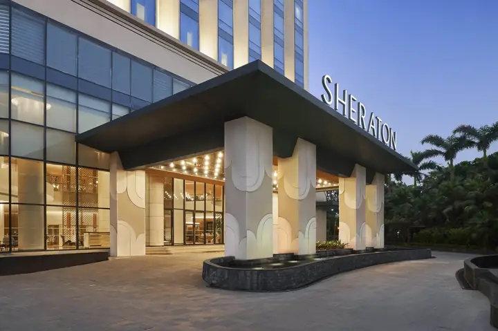 Khám Phá Trải Nghiệm Đẳng Cấp Tại Khách Sạn Sheraton: Điểm Đến Lý Tưởng Cho Mọi Du Khách