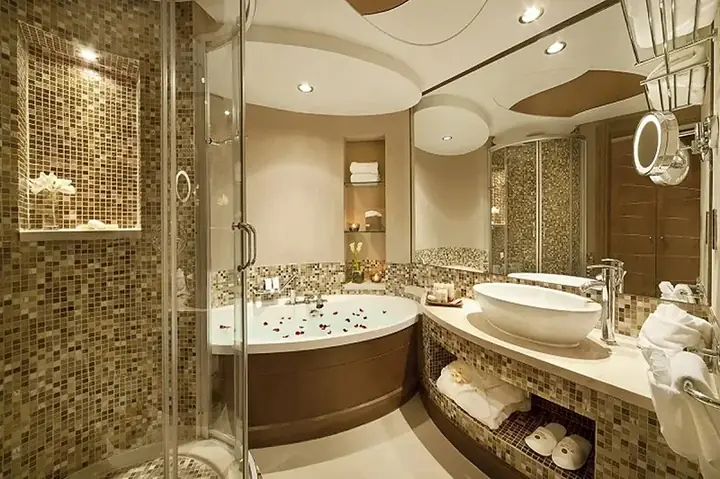 Bồn Tắm Khách Sạn: Nơi Tinh Tế Giao Hòa Với Thư Giãn Đỉnh Cao