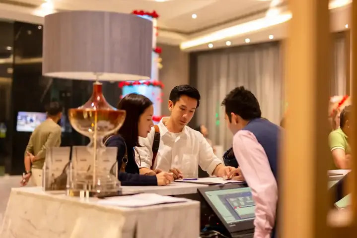 Cách Tính Giờ Qua Đêm Khách Sạn: Hướng Dẫn Đầy Đủ Cho Du Lịch Nghiêm Chuẩn Cách Tính Giờ Qua Đêm Khách Sạn: Hướng Dẫn Đầy Đủ Cho Du Lịch Nghiêm Chuẩn