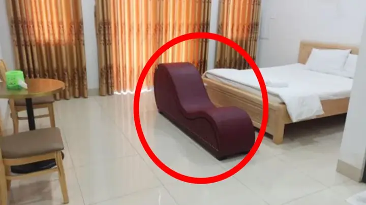 Cầu Tuột Khách Sạn