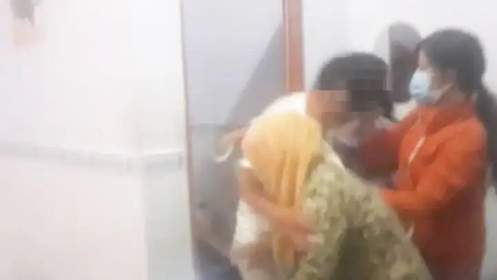 Đánh Ghen Trong Khách Sạn: Nguyên Nhân, Hậu Quả Và Cách Kiểm Soát Đánh Ghen Trong Khách Sạn: Nguyên Nhân, Hậu Quả Và Cách Kiểm Soát