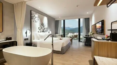 Khách Sạn 5 Sao Quy Nhơn: Trải Nghiệm Sang Trọng Và Đẳng Cấp Đỉnh Cao Ở Biển Cảnh