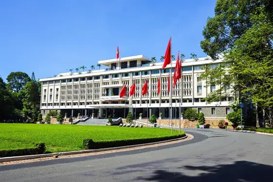 Khách Sạn 9 Sao: Đỉnh Cao Sang Trọng Và Trải Nghiệm Đẳng Cấp Thế Giới