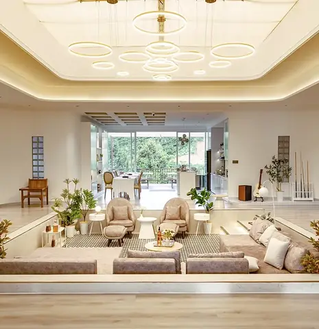 Khách Sạn Adachi Tphcm