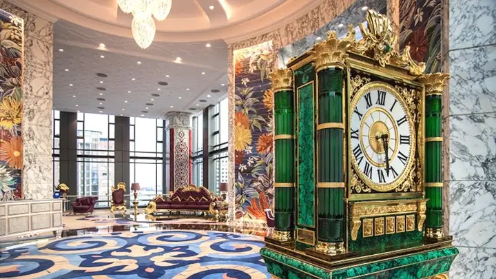 Khách Sạn Bảy Sao