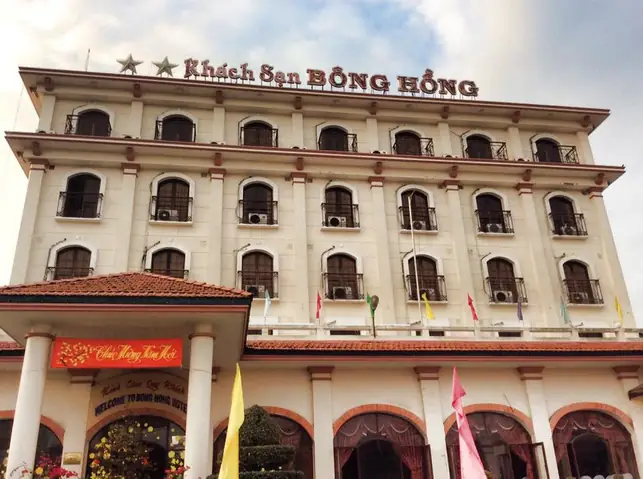 Khách Sạn Bông Hồng: Trải Nghiệm Sang Trọng Giữa Thiên Nhiên Khách Sạn Bông Hồng: Trải Nghiệm Sang Trọng Giữa Thiên Nhiên