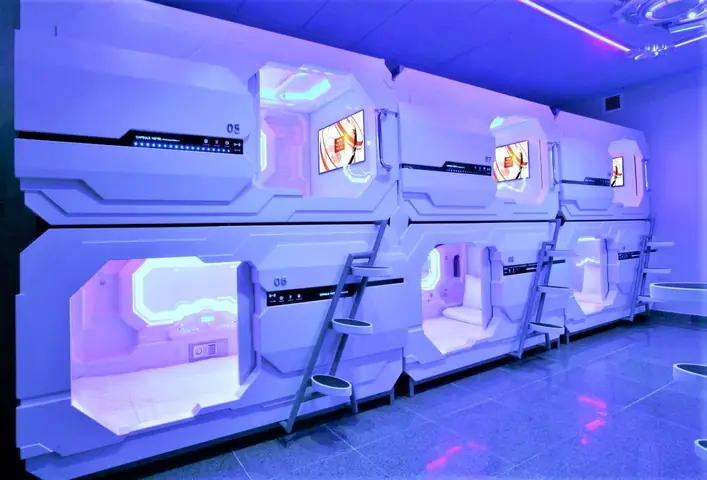 Khách Sạn Capsule