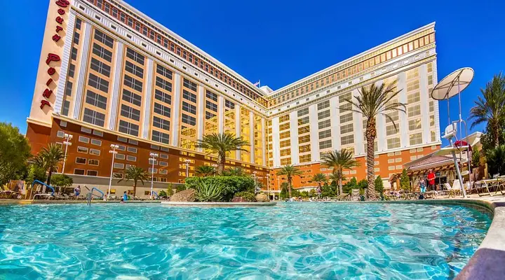 Khách Sạn Casino