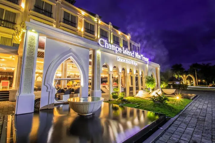 Khách Sạn Champa Island Nha Trang – Trải Nghiệm Sang Trọng Giữa Biển Cả