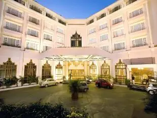 Khách Sạn Chancery