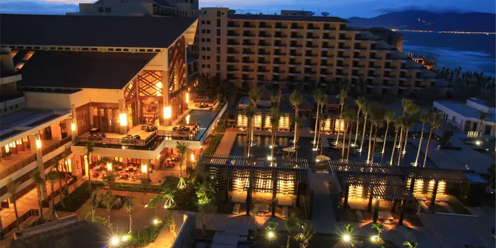 Khách Sạn Crowne: Nơi Đẳng Cấp Gặp Tiện Nghi Khách Sạn Crowne: Nơi Đẳng Cấp Gặp Tiện Nghi