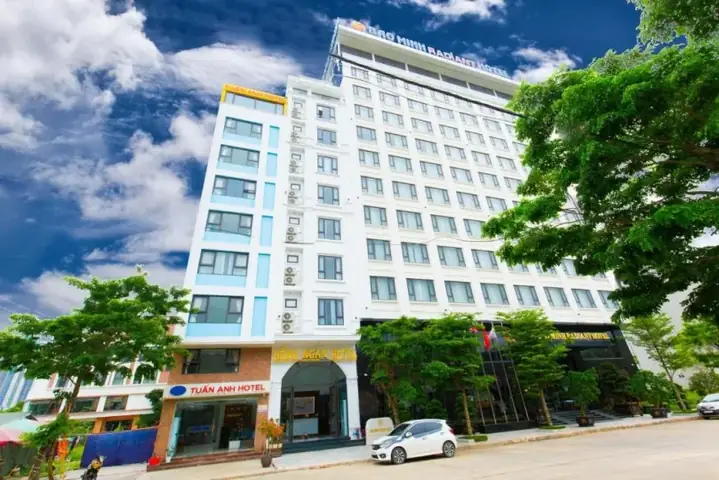 Khách Sạn Đất Phương Nam: Trải Nghiệm Sang Trọng Giữa Thiên Nhiên Hùng Vĩ Khách Sạn Đất Phương Nam: Trải Nghiệm Sang Trọng Giữa Thiên Nhiên Hùng Vĩ