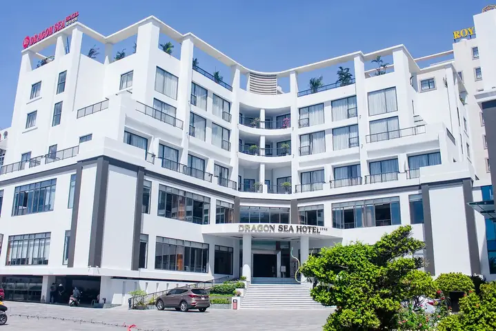 Khách Sạn Dragon Sea: Trảiដោយ Nghỉ Dưỡng Đẳng Cấp Giữa Biển Xanh Khách Sạn Dragon Sea: Trảiដោយ Nghỉ Dưỡng Đẳng Cấp Giữa Biển Xanh