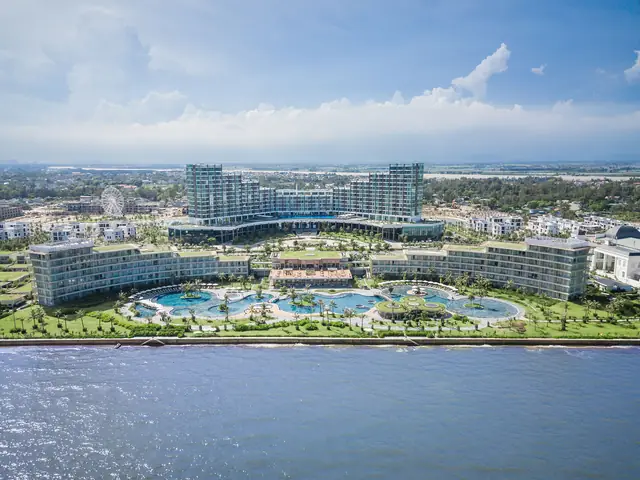 Khách Sạn Flc Sầm Sơn Thanh Hóa: Nơi Đón Chào Du Khách Với Không Gian Thăng Trầm Và Dịch Vụ Đẳng Cấp