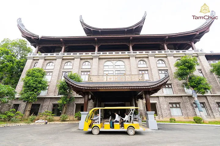 Khách Sạn Gần Chùa Tam Chúc