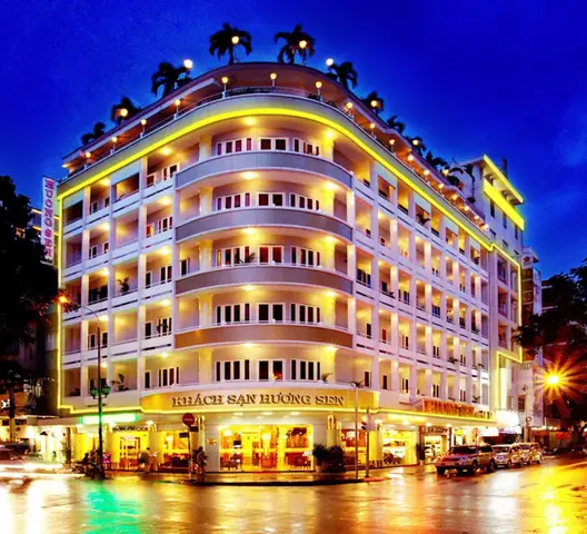 Khách Sạn Gần Nguyễn Huệ