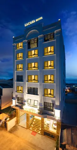 Khách Sạn Gần Trường Đại Học Nha Trang: Chọn Nơi Lưu Trú Tiện Lợi Cho Sinh Viên Và Du Khách