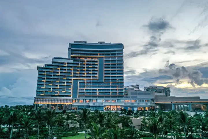 Khách Sạn Gần Vinpearl Nam Hội An: Hướng Dẫn Chọn Lựa Và Trải Nghiệm Du Lịch Khách Sạn Gần Vinpearl Nam Hội An: Hướng Dẫn Chọn Lựa Và Trải Nghiệm Du Lịch