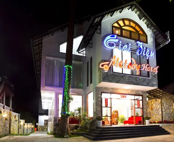 Khách Sạn Giai Điệu: Điểm Dừng Chân Đẳng Cấp Cho Những Tâm Hồn Yêu Âm Nhạc