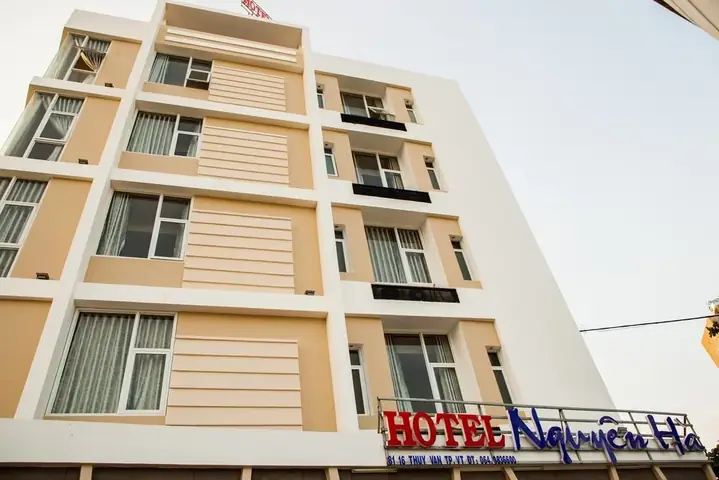 Khách Sạn Hà Nguyễn: Điểm Dừng Chân Lý Tưởng Cho Những Ai Yêu Thích Sự Sang Trọng Và Tiện Nghi Khách Sạn Hà Nguyễn: Điểm Dừng Chân Lý Tưởng Cho Những Ai Yêu Thích Sự Sang Trọng Và Tiện Nghi
