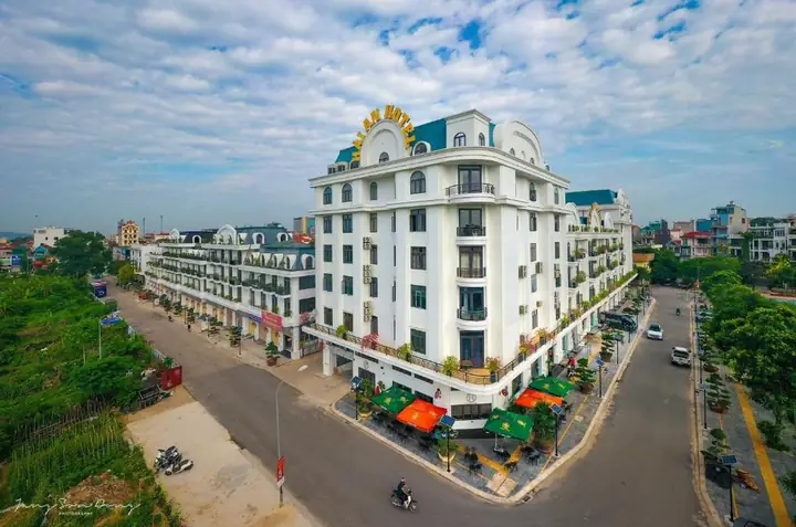 Khách Sạn Hải An: Điểm Dừng Chân Hoàn Hảo Cho Những Ai Yêu Thích Sự Sang Trọng Và Tiện Nghi Khách Sạn Hải An: Điểm Dừng Chân Hoàn Hảo Cho Những Ai Yêu Thích Sự Sang Trọng Và Tiện Nghi