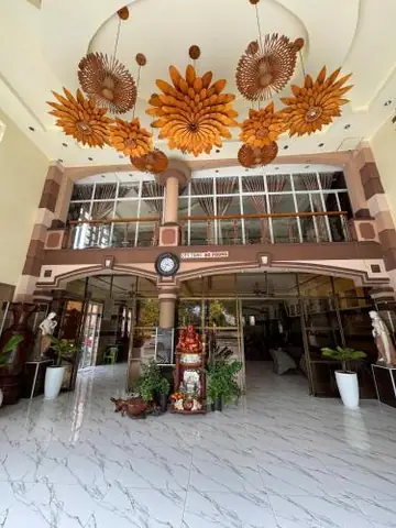 Khách Sạn Hồ Phong