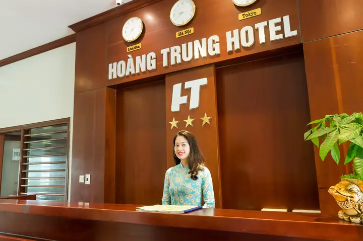 Khách Sạn Hoang Dã