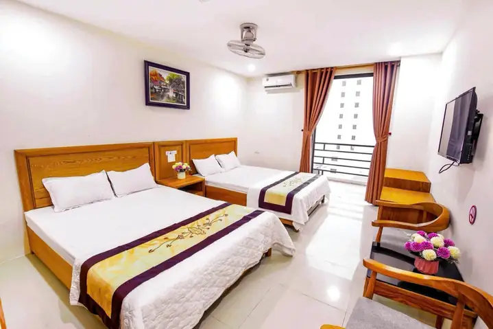 Khách Sạn Huyền Anh