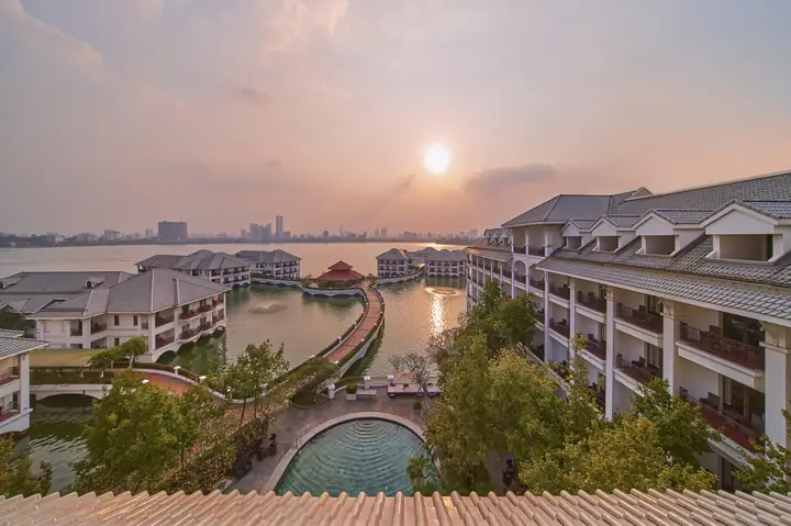 Khách Sạn Intercontinental Hồ Tây: Nơi Hòa Quyện Hoàn Hảo Giữa Hiện Đại Và Văn Hóa Truyền Thống Khách Sạn Intercontinental Hồ Tây: Nơi Hòa Quyện Hoàn Hảo Giữa Hiện Đại Và Văn Hóa Truyền Thống