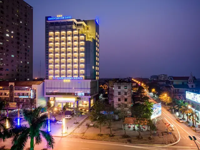 Khách Sạn Lam Giang Vinh: Trải Nghiệm Đẳng Cấp Và Tiện Nghi Tại Thủ Đô Nghệ Thuật Khách Sạn Lam Giang Vinh: Trải Nghiệm Đẳng Cấp Và Tiện Nghi Tại Thủ Đô Nghệ Thuật
