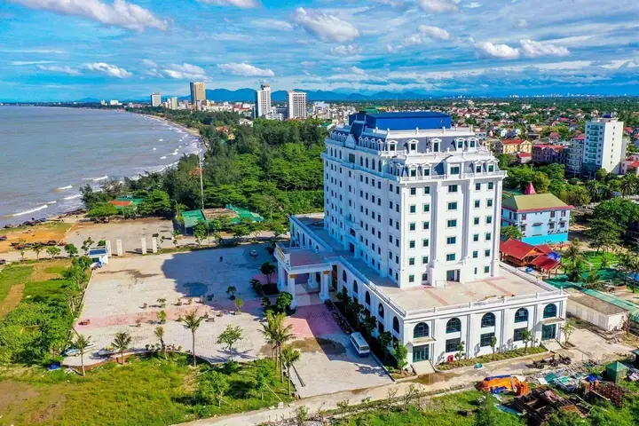 Khách Sạn Lan Lê: Hành Trình Khám Phá Vẻ Đẹp Nông Thôn Việt Nam
