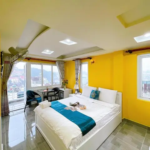 Khách Sạn Long Vương
