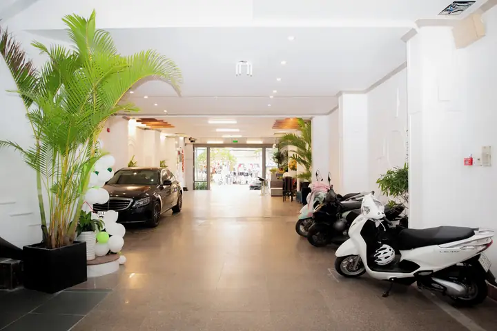 Khách Sạn Miền Tây Cần Thơ: Nơi Gặp Gỡ Cảm Xúc Và Lịch Sử Khách Sạn Miền Tây Cần Thơ: Nơi Gặp Gỡ Cảm Xúc Và Lịch Sử