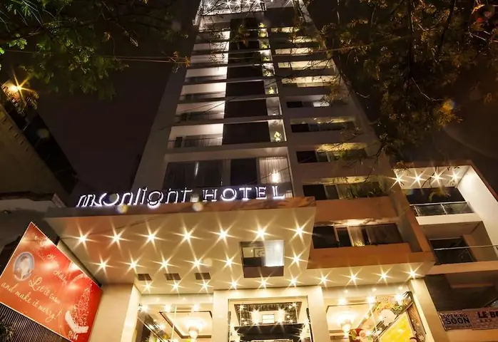 Khách Sạn Moonlight Huế – Trải Nghiệm Sang Trọng Và Đậm Đà Văn Hóa Cố Đô