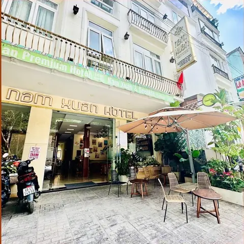 Khách Sạn Nam Xuân: Hành Trình Khám Phá Ngôi Nhà Trời Khách Sạn Nam Xuân: Hành Trình Khám Phá Ngôi Nhà Trời