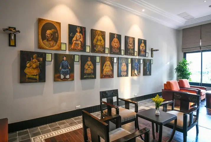 Khách Sạn Nữ Hoàng Huế