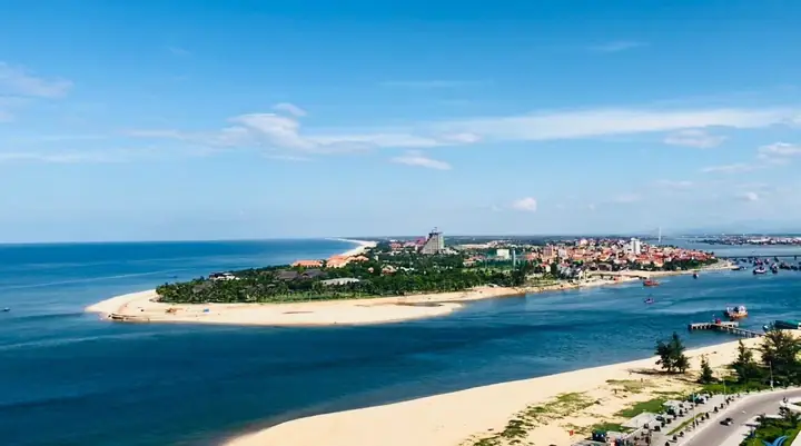 Khách Sạn Ở Biển Nhật Lệ