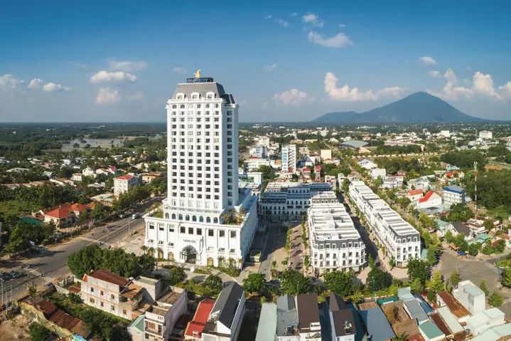 Khách Sạn Ở Tây Ninh Gần Núi Bà Đen: Hướng Dẫn Chọn Lựa Và Trải Nghiệm Nghỉ Dưỡng