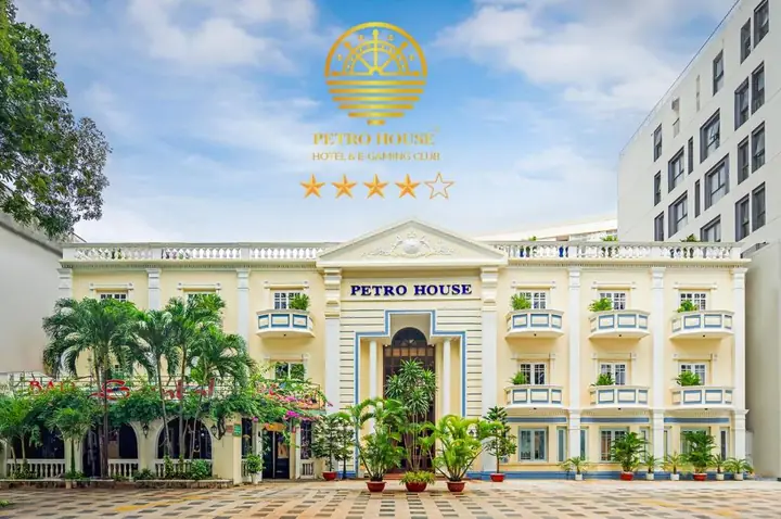 Khách Sạn Petro Khách Sạn Petro
