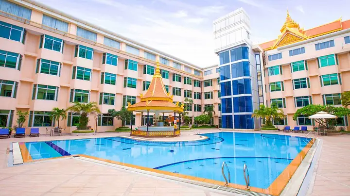 Khách Sạn Phnom Penh